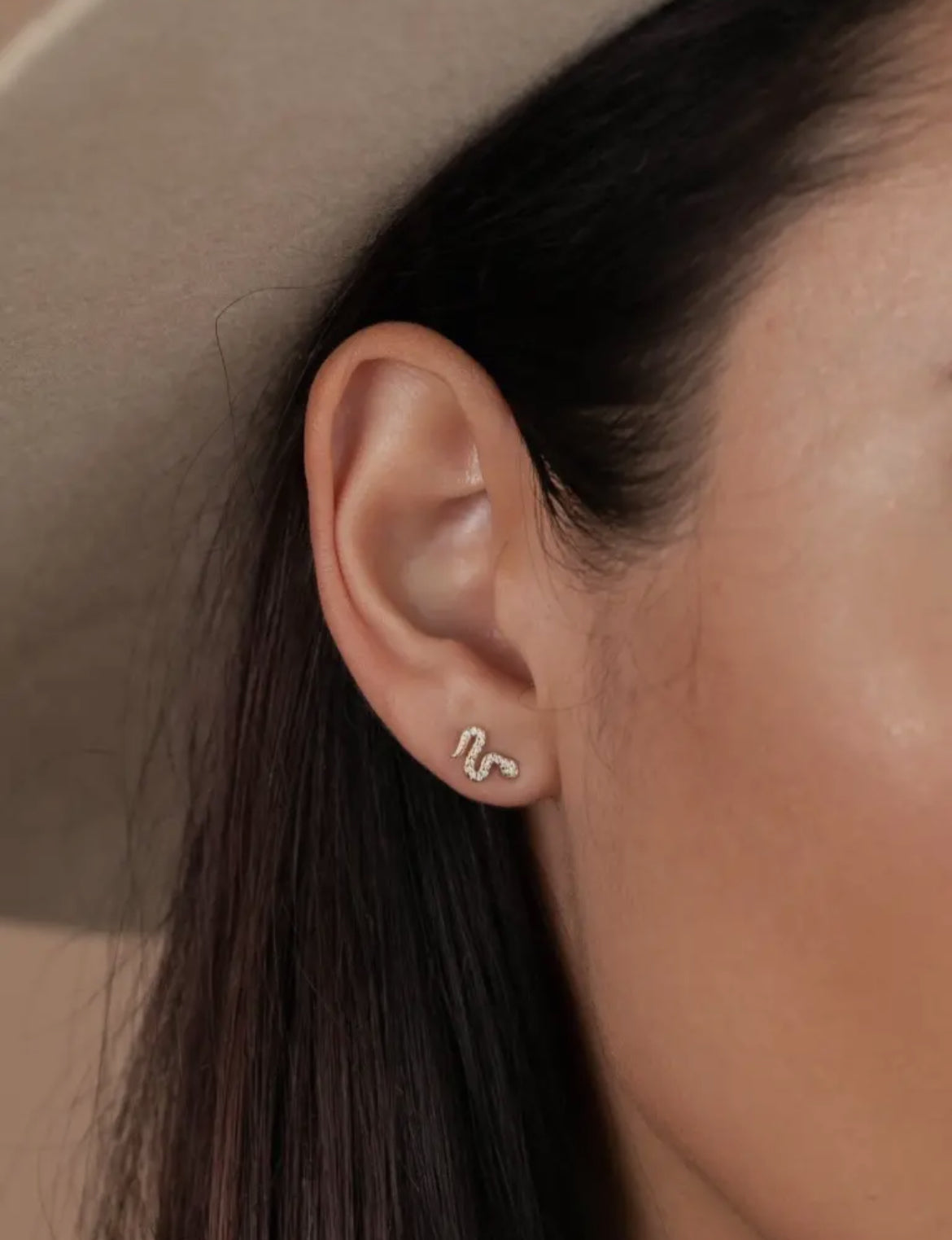 Pave snake stud