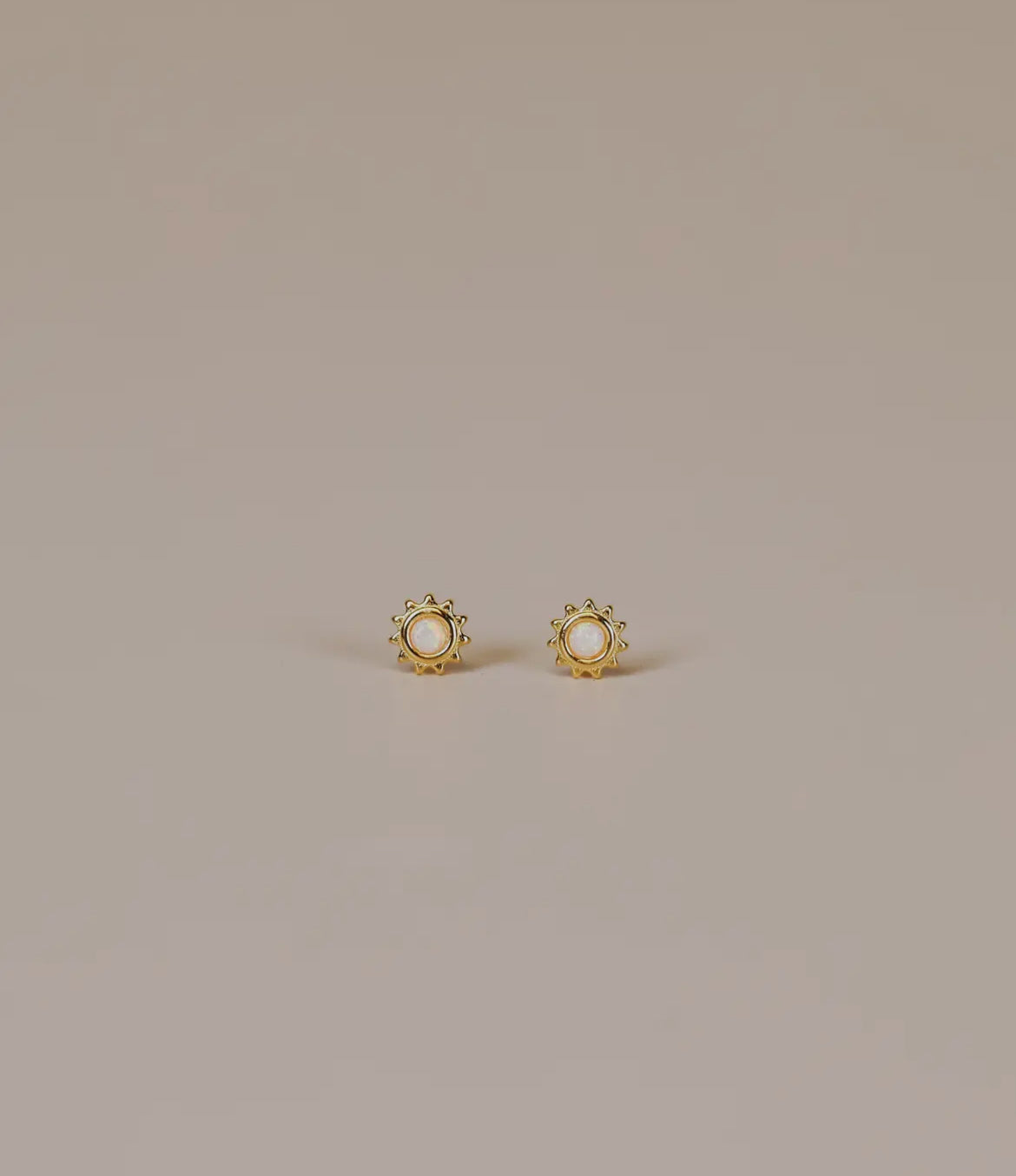 Sun stud- white opal