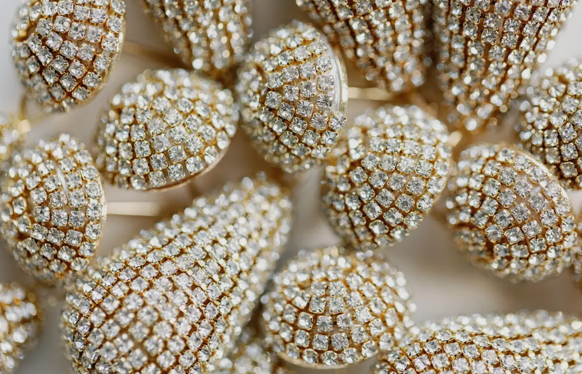 Shimmering tear drops